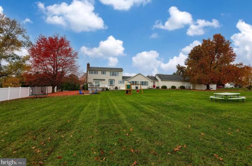 4 Pomo Ct, Siddonsburg PA  17019-9783 exterior