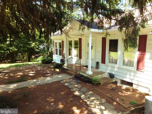1837 Lee Hwy, New Market, VA 22844-3221
