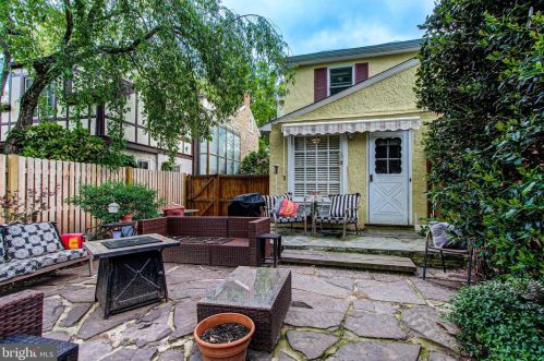 189 Oakland Ave, Gardenville PA  18901-4646 exterior