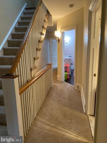 215 Harvey St, Philadelphia, PA 19144-3320