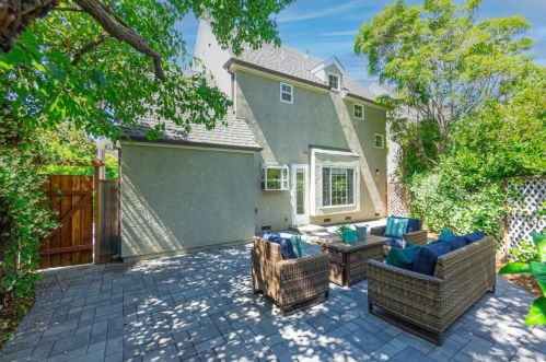 1960 San Ramon Ave, Mountain View CA  94043-2960 exterior