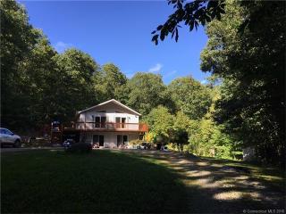 187 Cranberry Pond Rd, Norwich, CT 06360-2643