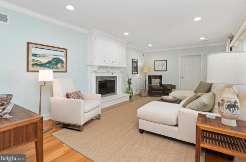 300 28th St, Camp Hill PA  17011-2801 exterior