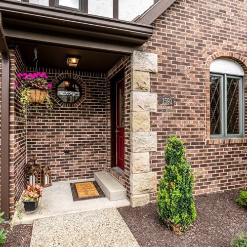 1593 Stone Mansion Dr, Sewickley, PA 15143-8665