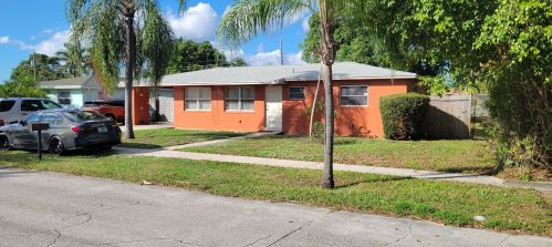 380 33rd St, West Palm Beach FL  33404-3036 exterior