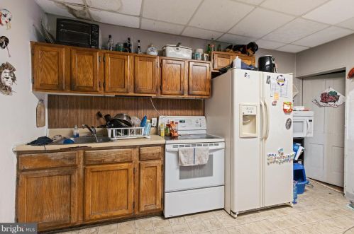 113 Chestnut St, Ephrata, PA 17522-2208