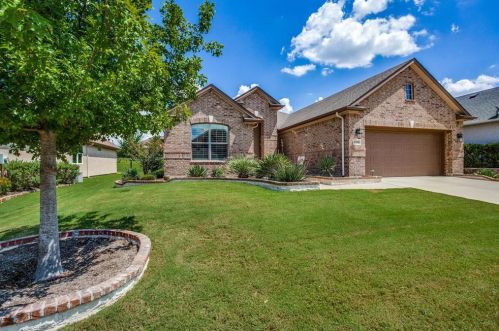11504 Parkcrest Dr, Denton, TX 76207-5705