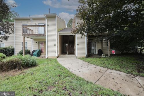 1352 Tristram Cir, West Deptford, NJ 08051-2230