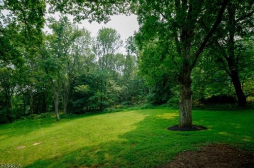 13 Orchard St, Califon NJ  07830-4134 exterior