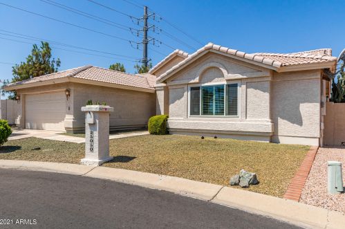 25050 Drifter Dr, Chandler, AZ 85248-7717