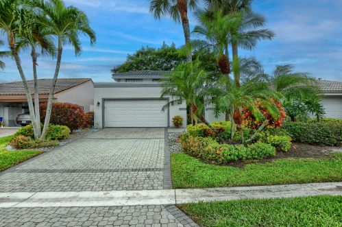7688 Glendevon Ln, Delray Beach, FL 33446-2805