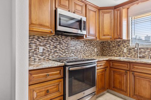 1317 Trinity Way, Turlock CA  95382-0760 exterior