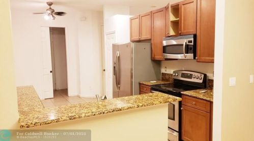 2138 Cape Cod Dr, Fort Pierce, FL 34953-4568