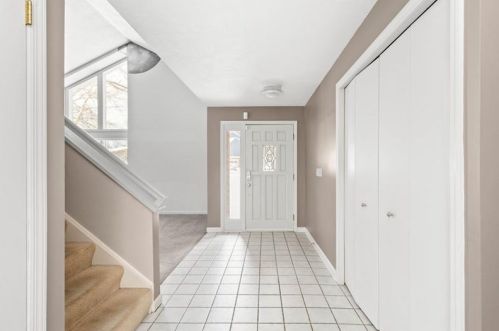 1129 Woodhill Dr, Gibsonia, PA 15044-9231