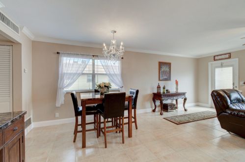 239 Saxony, Delray Beach FL  33446-1842 exterior