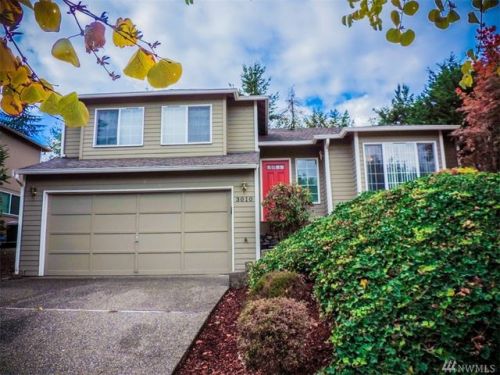 3010 Larkspur Dr, Puyallup, WA 98374-6332