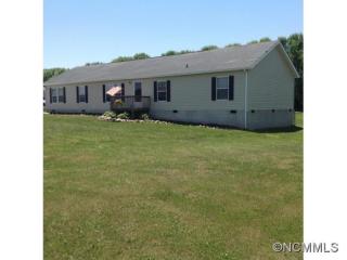 182 Lamonda Dr, Hendersonville, NC 28792-6819