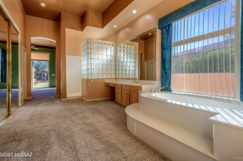 2570 Castle Rock Dr, Tucson AZ exterior