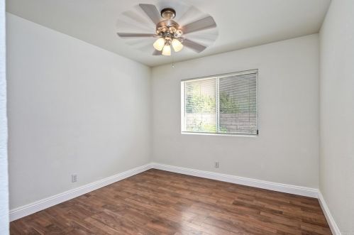 19390 White Birch Ct, Lake Elsinore CA  92530-6374 exterior