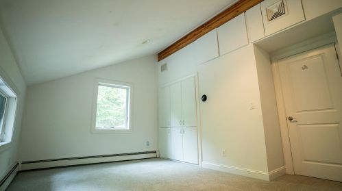 1044 Plain Rd, Hinsdale NH  03451-2150 exterior