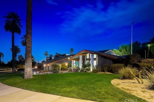 1672 Smiley Heights Dr, Redlands CA  92373-6533 exterior