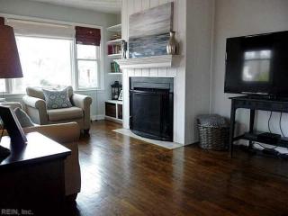 1613 Hazel Ave, Chesapeake, VA 23325-3839