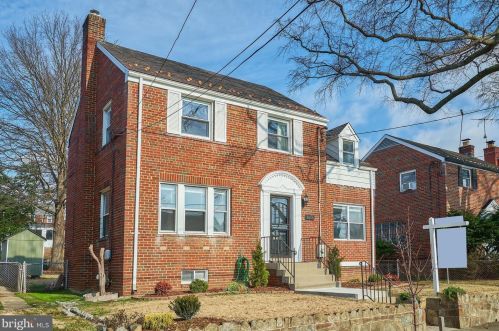 1618 Varnum Pl, Washington, DC 20017-3141