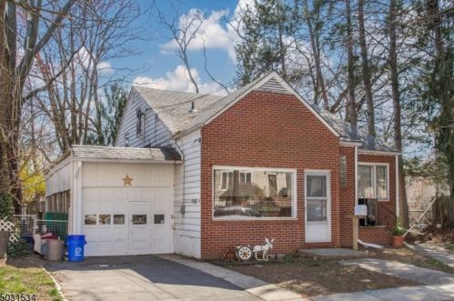 18 Montgomery St, Bloomfield NJ  07003-6006 exterior