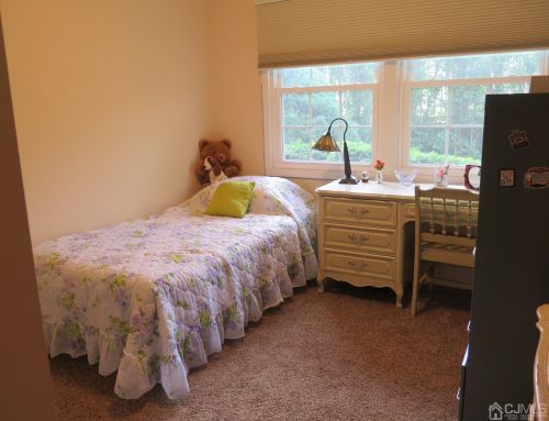 9 Prests Mill Rd, Old Bridge NJ  08857-2734 exterior