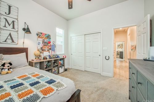 2574 Utah Ave, Fresno CA  93720-3977 exterior