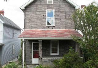 1613 Poplar St, Greensburg, PA 15601-5455