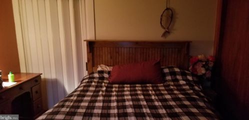 318 Green St, Hazle Township PA  18201-5706 exterior