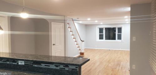 850 Longshore Ave, Philadelphia PA  19111-4423 exterior
