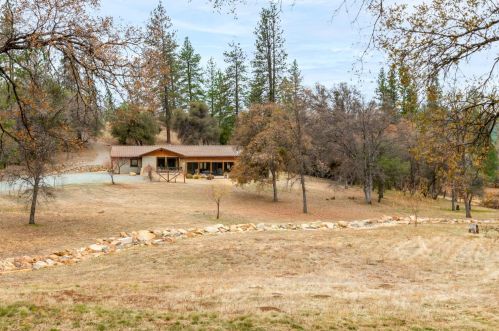 22910 Pleasant Valley Rd, North San Juan, CA 95960-9500