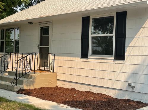 615 1st Ave, Sedan, MN 56334-1403