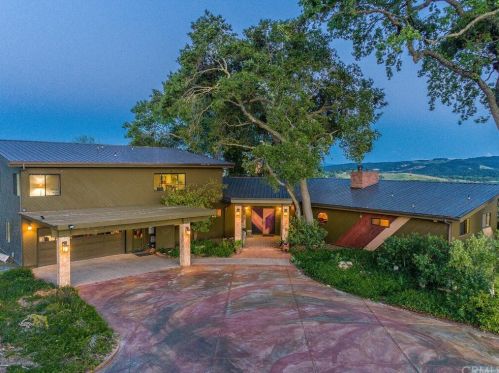 5110 Vineyard Dr, Lake Nacimiento, CA 93446-8673