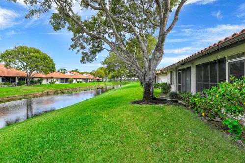 6371 Mill Pointe Cir, Delray Beach, FL 33484-2491