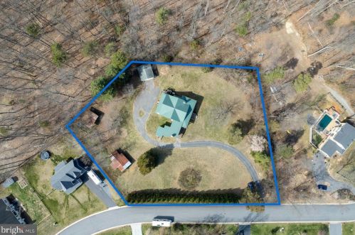 390 Forest Hills Dr, Richmond National Battlefiel VA  22835-9107 exterior