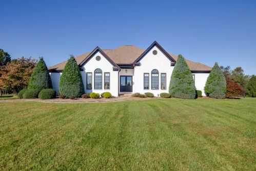 38242 Millstone Dr, Purcellville VA  20132-3727 exterior