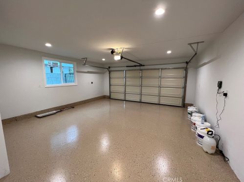 15744 Hartland St, Van Nuys CA  91406-5014 exterior