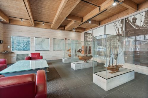 130 Water St, Milwaukee WI 53202-6018 exterior