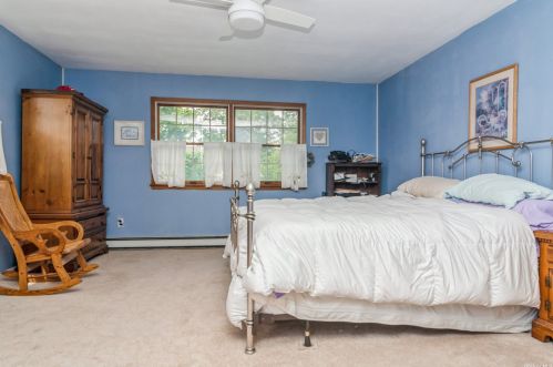 122 Stethem Dr, South Setauket NY  11720-4082 exterior