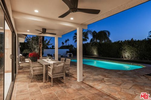 1055 Louise Dr, Palm Springs CA  92262-3241 exterior