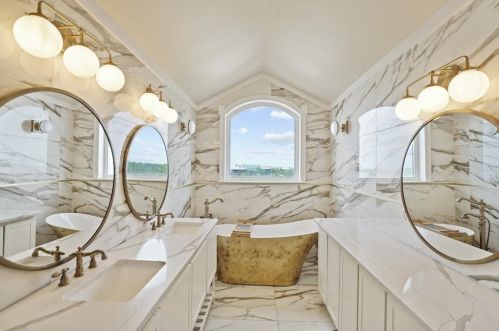 1564 Gulf Bch Dr, Saint George Island FL  32328-3106 exterior