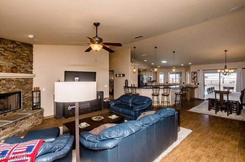 2481 Inverness Dr, Lake Havasu City AZ  86404-1272 exterior