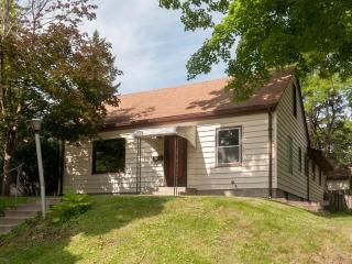 5740 Blaisdell Ave, Minneapolis MN  55419-2402 exterior