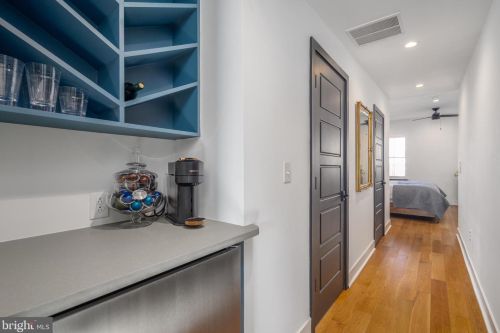 620 Carpenter St, Philadelphia PA  19147-2908 exterior