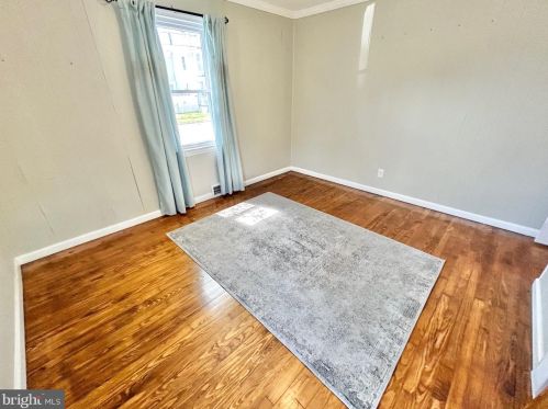 39 3rd St, Florence NJ  08518-2001 exterior