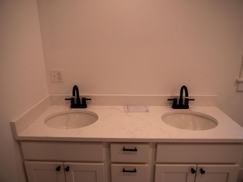 969 Grandview Rd, Albany NH  03818-7125 exterior