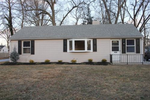 1036 Thrush Ln, Norristown, PA 19403-2220